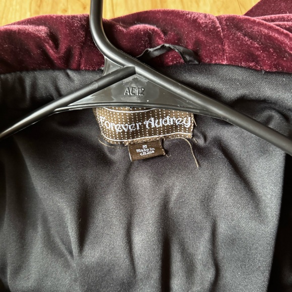 Maroon/Burgundy Velvet Jacket - Picture 2 of 8